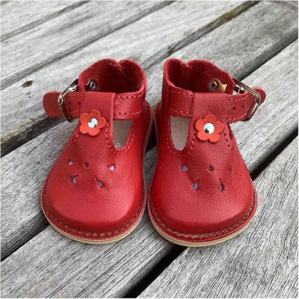 T-Bar Shoes by Wagner for 55cm Red