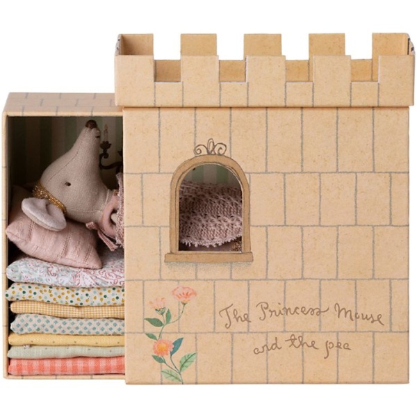 Princess and The Pea Big Sister Mouse