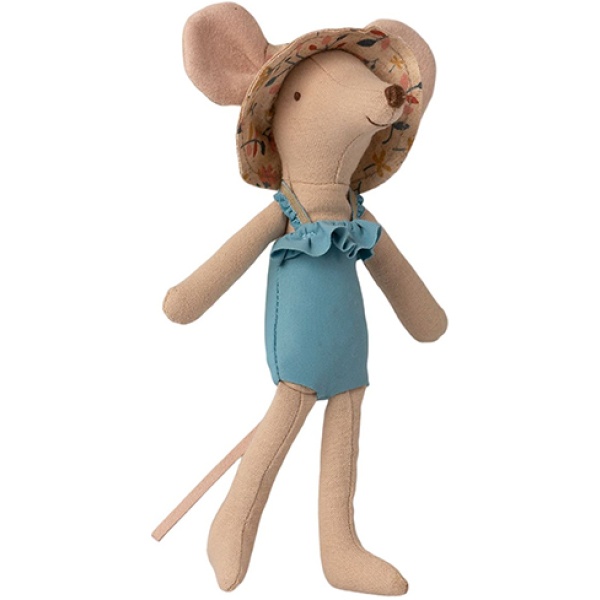 Mum Mouse in Cabin de Plage - Image 3