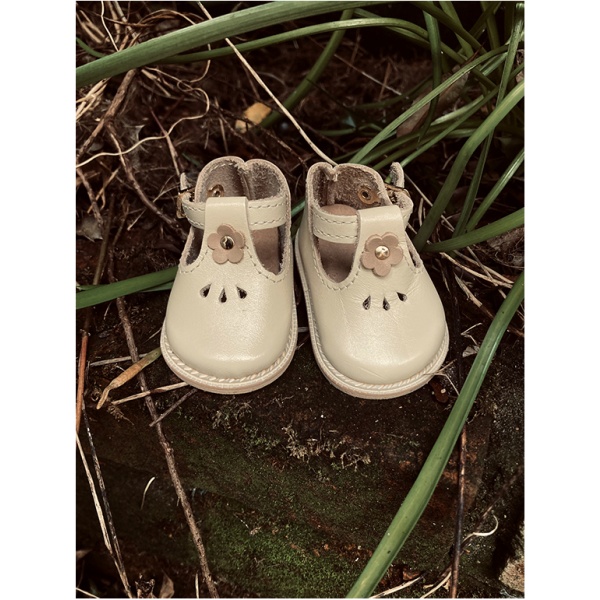 Wagner Cream T-Bar Shoes 35cm